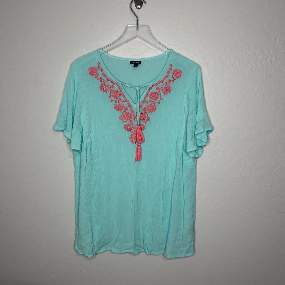 *TORRID* Torrid Crinkle Gauze Blue Green Embroidered Top 2 2X 18/20 - Picture 2 of 6